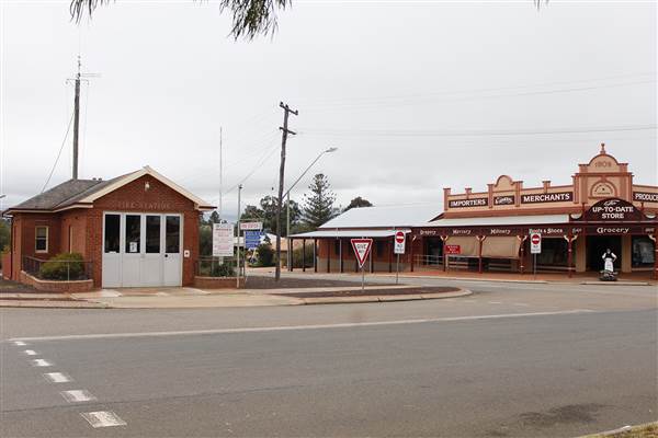 Coolamon (16/12/2014 - Credits: Eastern Riverina Arts)