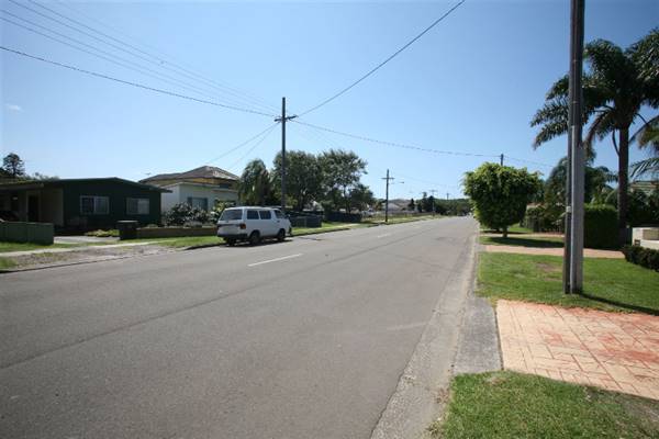 Kurnell Neighbourhood (12/03/2012 - Credits: Lisa Scope)