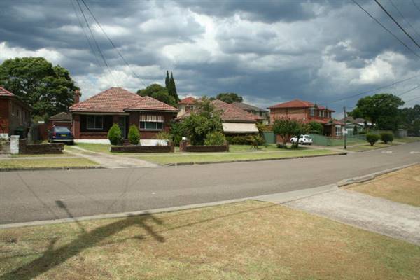 Ermington neighbourhood (3/02/2011 - Credits: Lisa Scope)