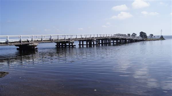 Wallaga Lake Bridge (18/11/2015 - Credits: Shannon Wheeler)
