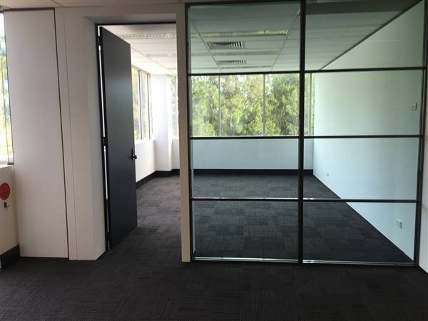 Lakes Business Park (20/03/2017)