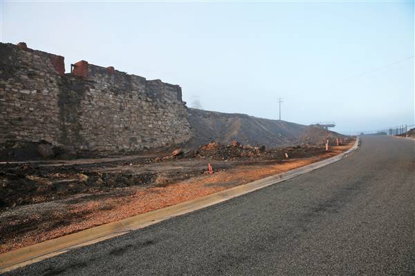 Broken Hill - ore deposit, Line of Lode Lookout and Miners Memorial (22/06/2017 - Credits: Lisa Scope)