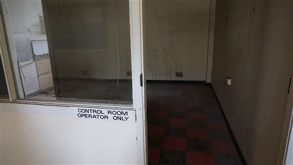 Prospect Reservoir - Warehouse / Industrial Building (6/03/2019 - Credits: Shannon Wheeler)