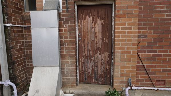Prospect Reservoir - Warehouse / Industrial Building (6/03/2019 - Credits: Shannon Wheeler)