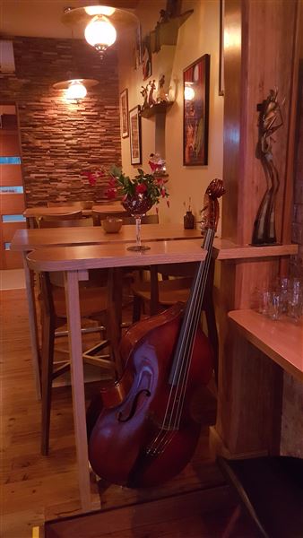 Jazzy Cafe Bar (20/08/2020)