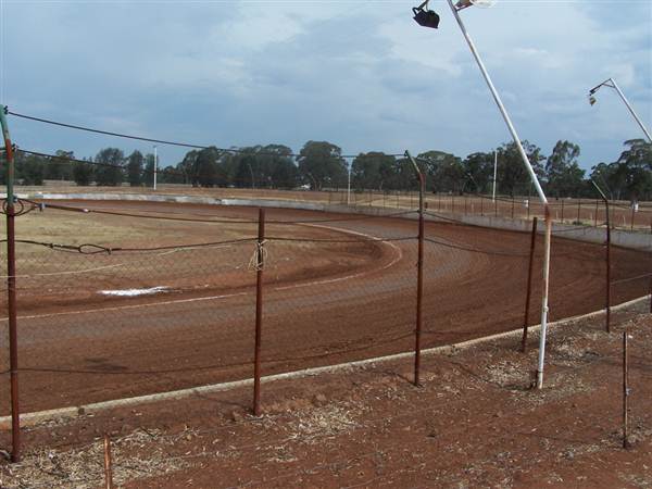 Morris Park Speedway Complex, Dubbo (28/02/2013 12:32:25 AM)