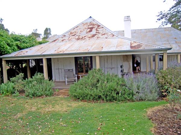 Dundullimal Homestead (28/02/2013 12:43:48 AM)