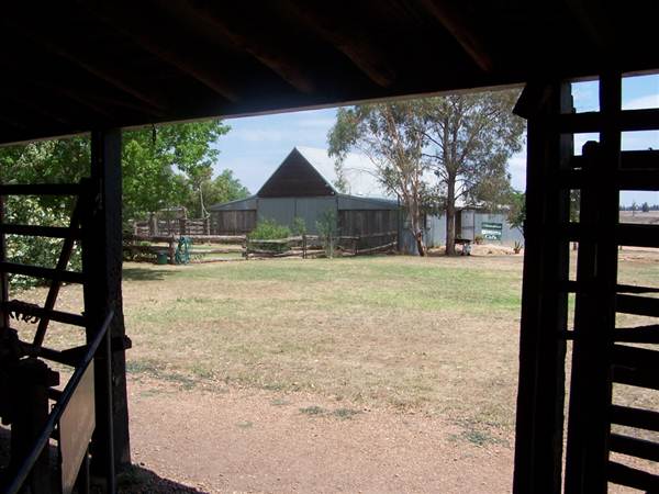Dundullimal Homestead (28/02/2013 12:45:42 AM)