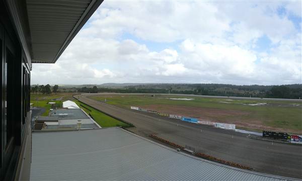 Menangle Park Paceway (28/02/2013 3:27:46 PM)