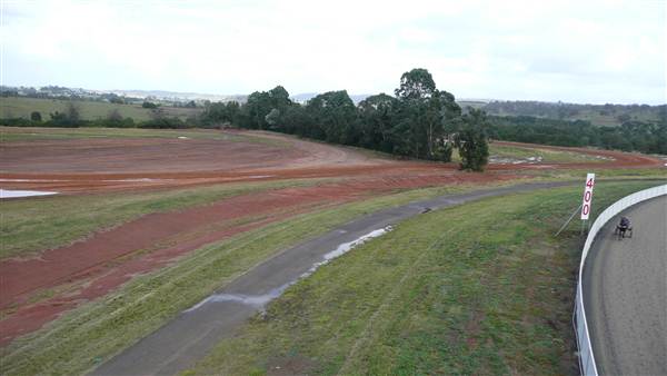 Menangle Park Paceway (28/02/2013 3:39:11 PM)