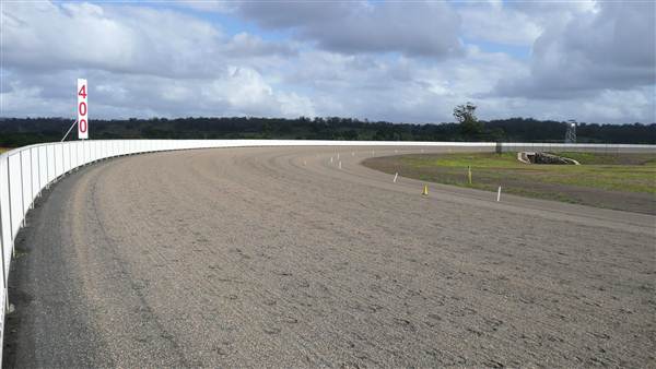 Menangle Park Paceway (28/02/2013 3:40:12 PM)