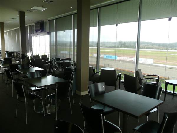 Menangle Park Paceway (28/02/2013 3:50:38 PM)