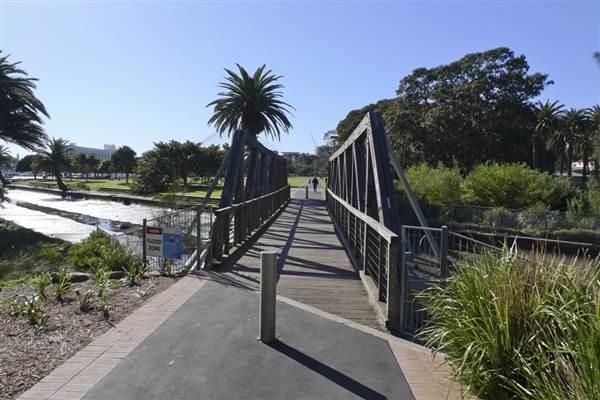 Glebe Foreshore Parks (1/03/2013 10:05:48 AM)