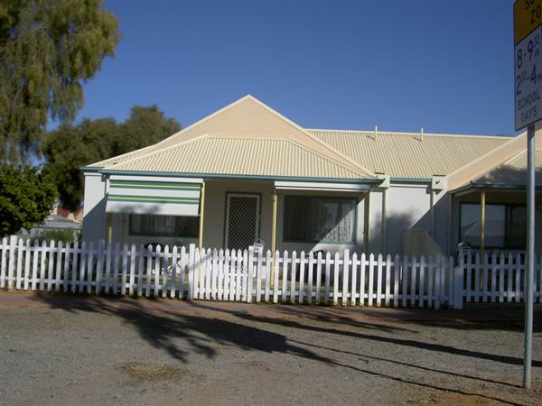 Broken Hill - Houses (1/03/2013 6:51:42 PM)