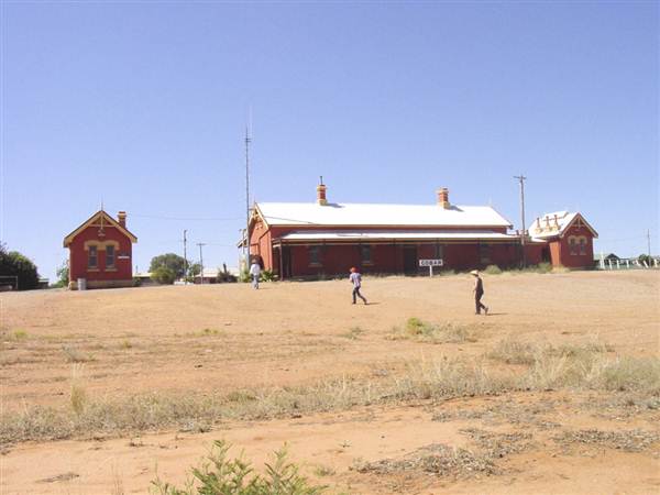 Cobar Railway Station (4/03/2013 9:41:29 AM)