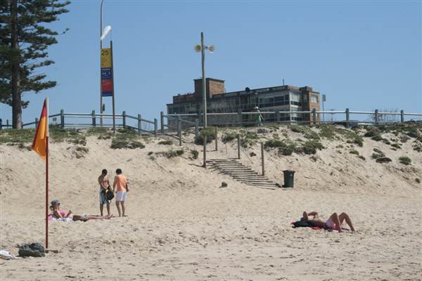 Cronulla Beach (4/03/2013 11:43:39 AM)