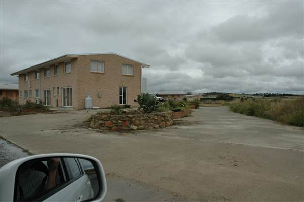 Goulburn Airport runway and exteriors (5/03/2013 11:11:45 AM)