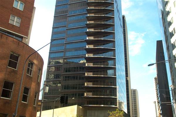 Governor Phillip Tower and Governor Macquarie Tower (5/03/2013 12:08:34 PM)