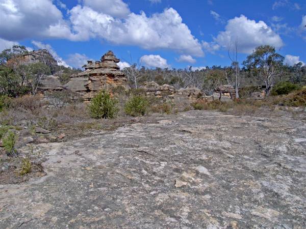 Lithgow Cliffs (7/03/2013 9:39:20 AM)