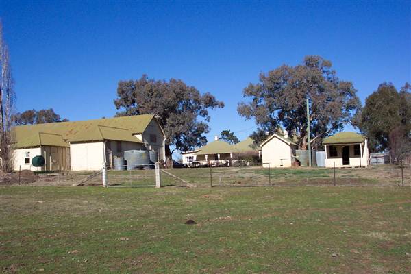 Molong (8/03/2013 12:13:23 AM)