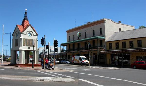 Wollongong (10/03/2013 12:48:02 PM)