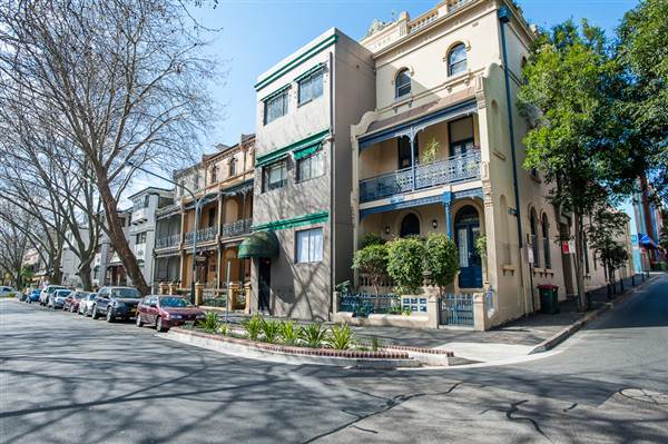 Period Buildings in Potts Point (10/03/2013 2:51:19 PM)
