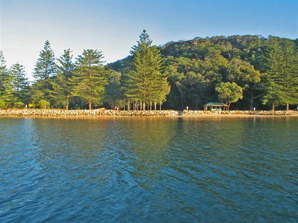 Currawong Beach Cottages & Basin Campground -  Ku-ring-gai Chase National Park (10/03/2013 9:45:10 PM)
