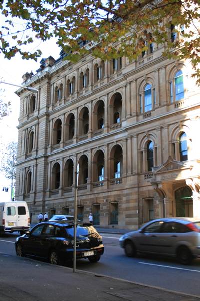 Sydney CBD - Macquarie Street (10/03/2013 9:58:09 PM)