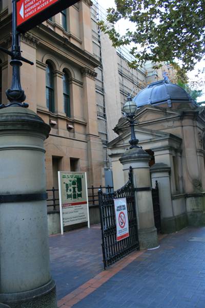 Sydney CBD - Macquarie Street (10/03/2013 9:59:59 PM)