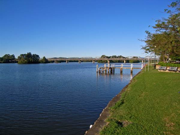 Taree (11/03/2013 5:55:08 AM)