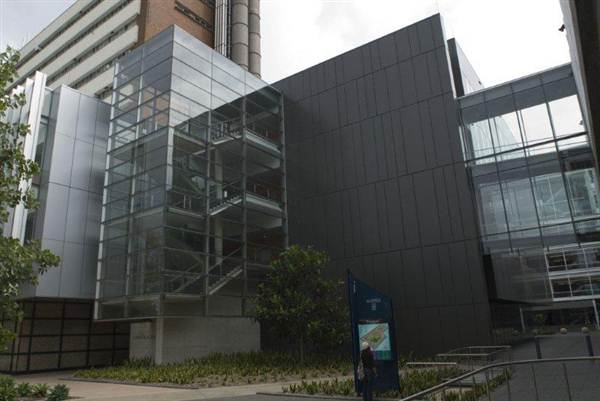 UNIVERSITY OF NSW - Brutalist (11/03/2013 11:39:15 AM)