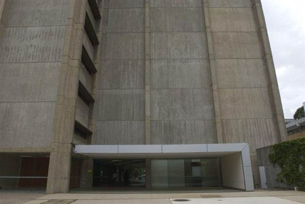 UNIVERSITY OF NSW - Brutalist (11/03/2013 11:39:23 AM)