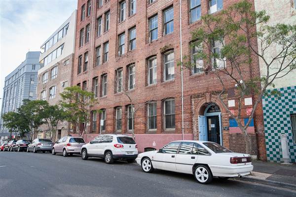 SURRY HILLS - PERIOD (11/03/2013 12:52:48 PM)