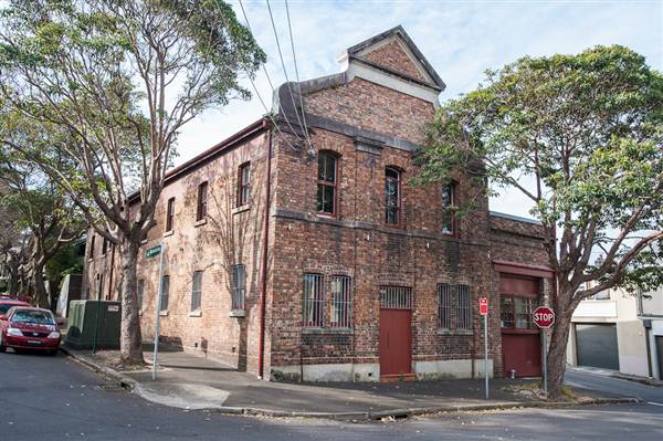 SURRY HILLS - PERIOD (11/03/2013 12:55:57 PM)