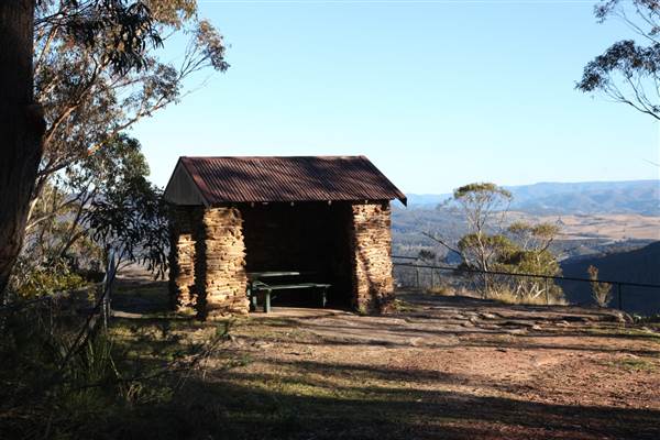 Mitchells Ridge Lookout - Mount Victoria (18/06/2013)
