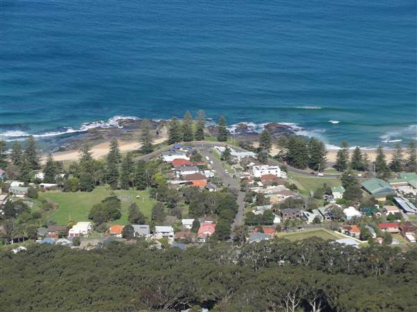 Sublime Point Lookout - Illawarra Escarpment State Conservation Area (14/09/2011 - Credits: Tony Brown /SISE)