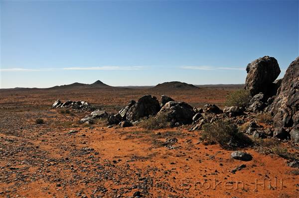 Pinnacles - Broken Hill (2/02/2009 - Credits: Mason Curtis)