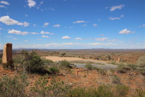 Broken Hill Sculptures Site and Living Desert (13/09/2013 - Credits: Lyndall Roberts)
