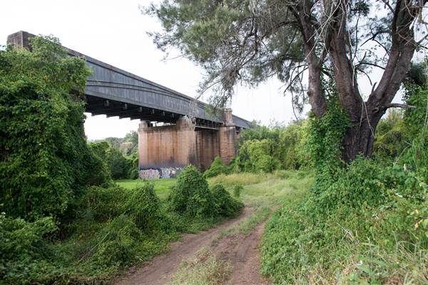 Menangle Railway Bridge (12/03/2015 - Credits: Colin McDougall)