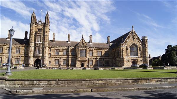 The Quadrangle Building - Sydney University (17/08/2015)