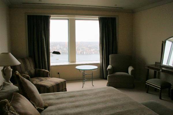 Shangri-La Hotel - Room 3511 (16/12/2006 - Credits: Lisa Scope)