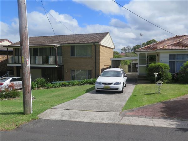 Helensburgh neighbourhood - cul-de-sac 4 (4/12/2015 - Credits: Peter Hicks)