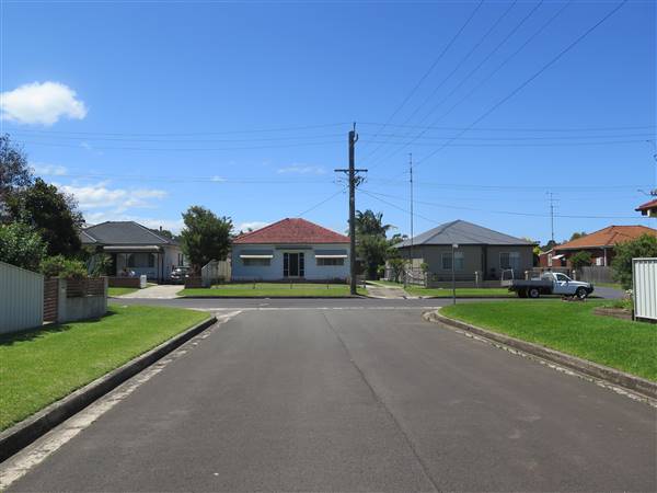 East Corrimal neighbourhood (8/12/2015 - Credits: Peter Hicks)
