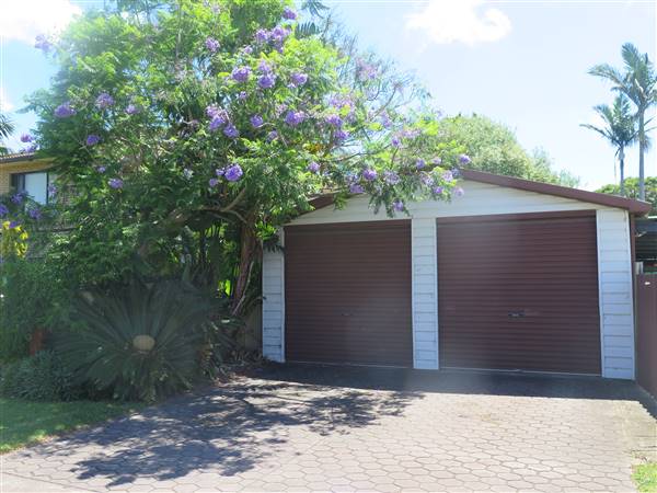East Corrimal neighbourhood (8/12/2015 - Credits: Peter Hicks)