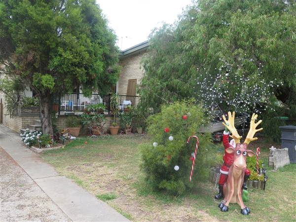 North Narrabeen neighbourhood (9/12/2015 - Credits: Peter Hicks)