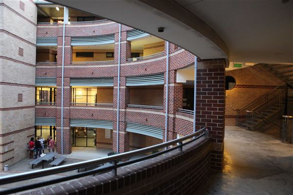 Macquarie University (16/03/2016)
