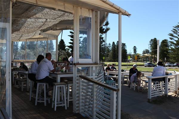 Mona Vale Beach (16/10/2016 - Credits: John Harris)