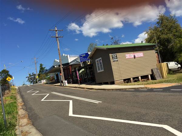 Hazelbrook Main Street (25/10/2016)