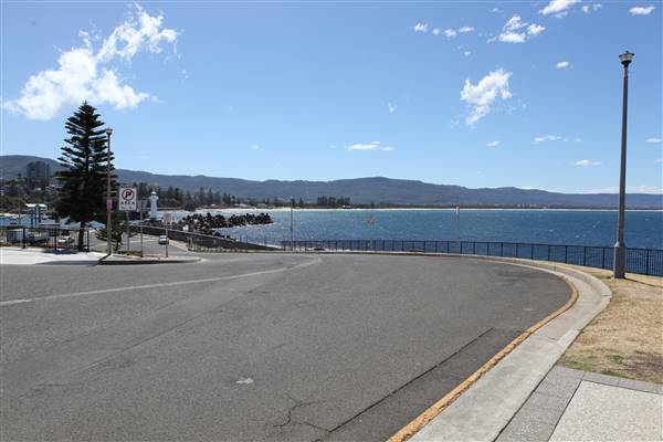 Wollongong - Foreshore and Wharf (26/10/2016 - Credits: John Harris)