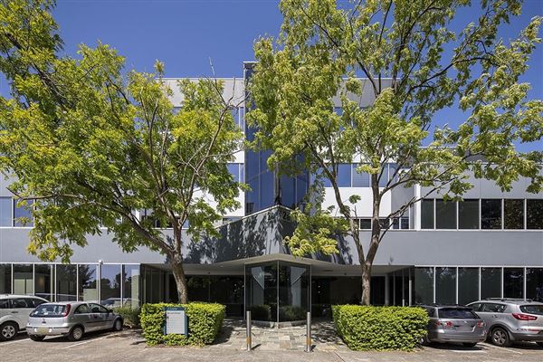 Lakes Business Park (20/03/2017)